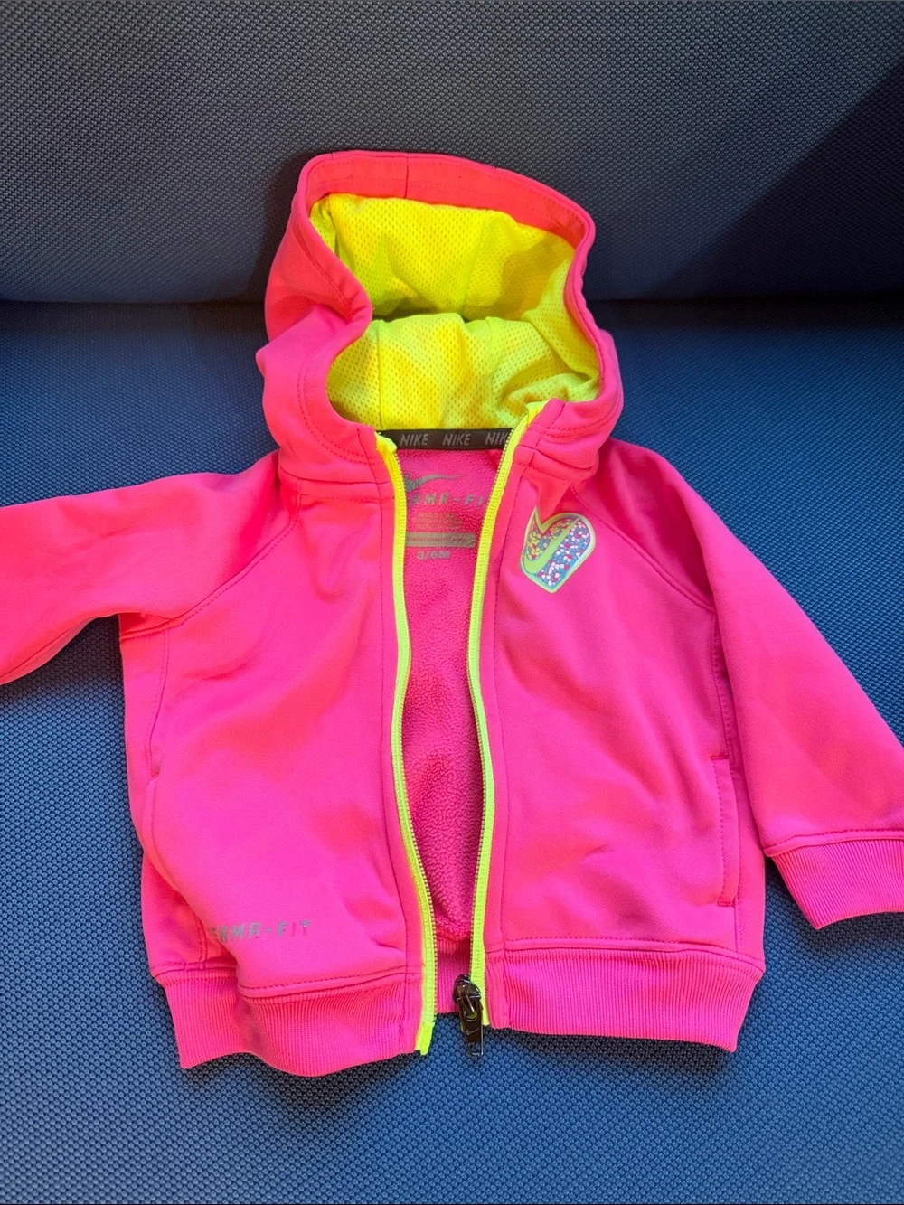 Nike Therma-Fit Hot Pink Hoodie and Joggers Set w/ Neon Accents-3-6 months - Picture 5 of 12
